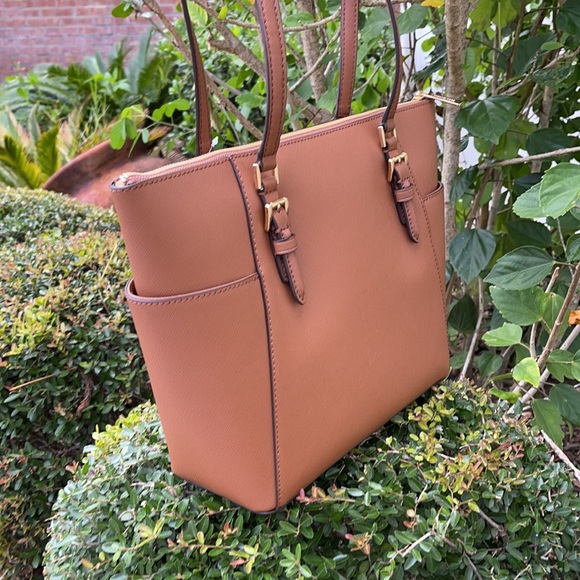 MICHAEL KORS CHARLOTTE LG TOP ZIP TOTE LUGGAGE - Picture 7 of 16